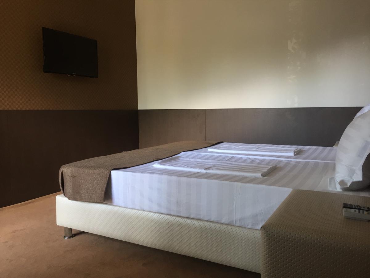 Hotel Ora ガグラ エクステリア 写真